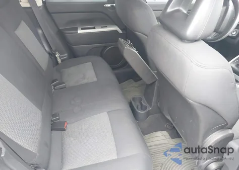 2008 Jeep Patriot Sport z USA, uszkodzony, nr VIN 1J8FF28W08D555461